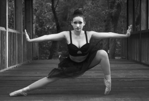 ballerina-826092_1280